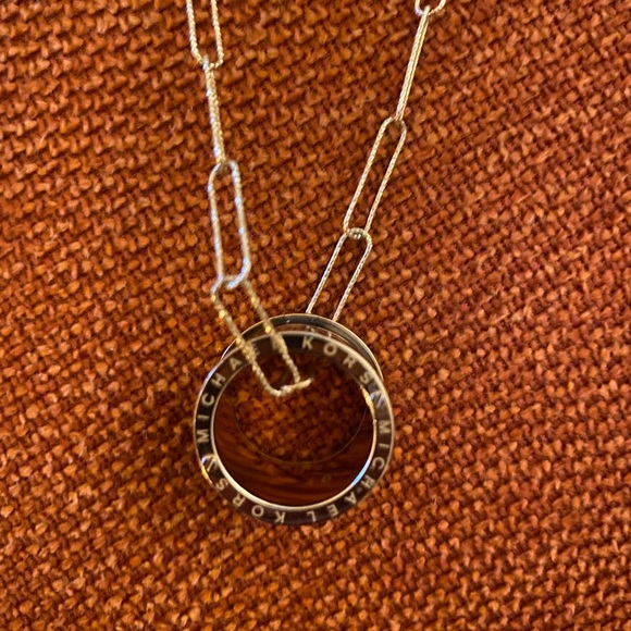 Michael Kors Pendant/Ring - Picture 3 of 3